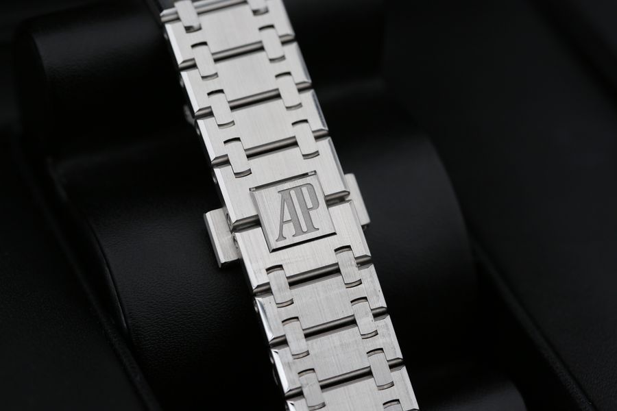 Audemars Piguet Royal Oak 16202BC.OO.1240BC.02